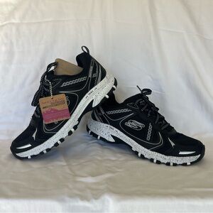 Skechers Outdoor With Memory Foam Black/White Trail Sneakers Women’s Size 8